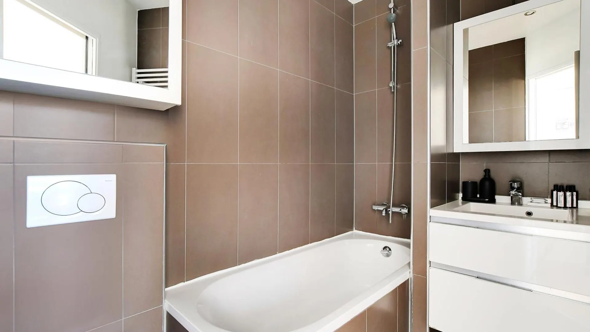 Marais Apartment