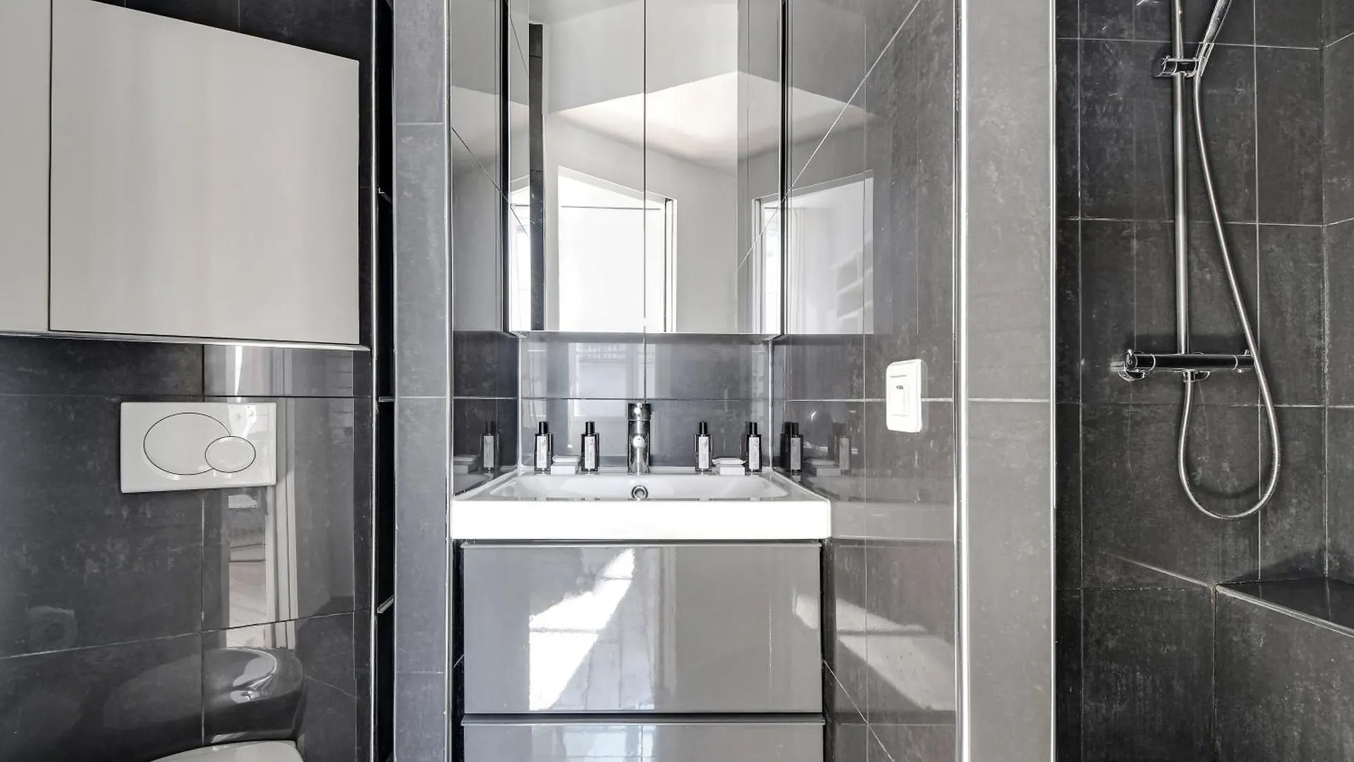 Apartment Marais
