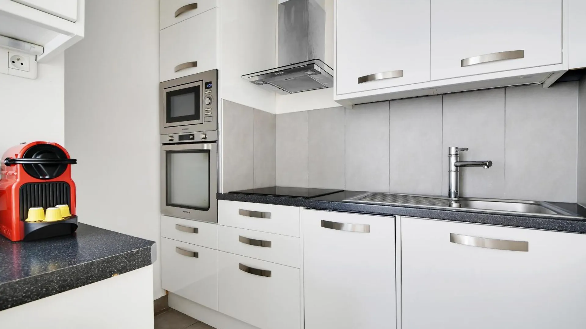 Marais Apartment *
