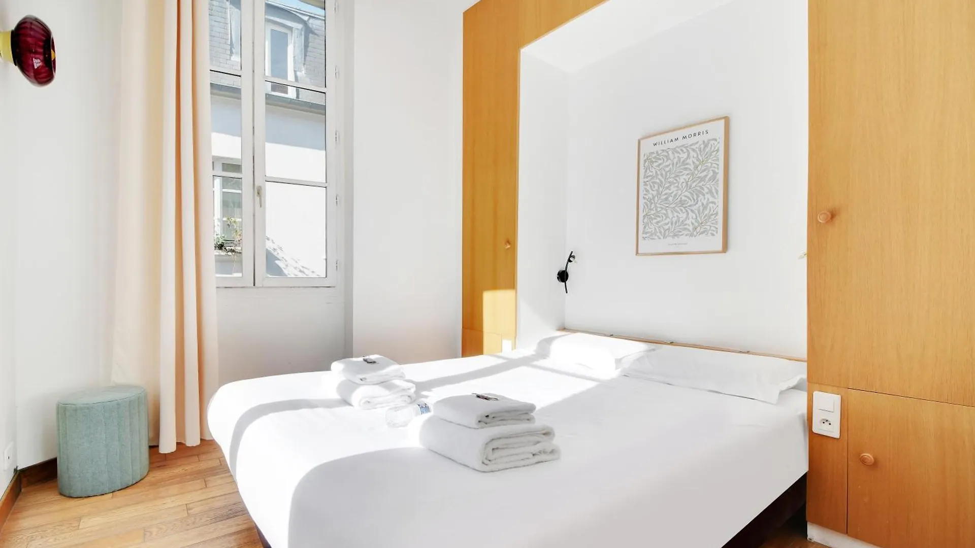 Apartment Marais Paris